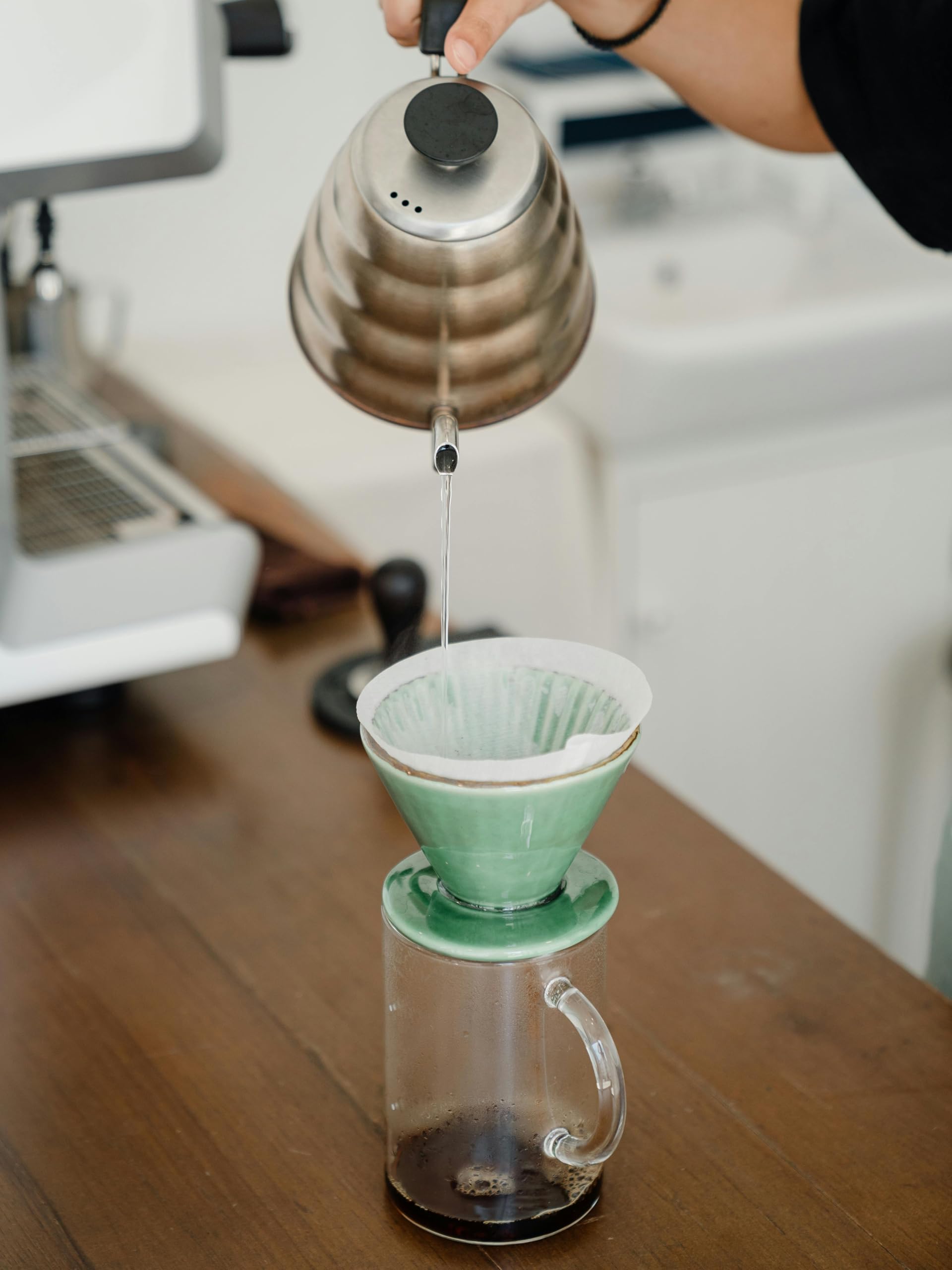 LÖWENZAHNWURZELKAFFEE 100% von LIEVIE. Koffeinfreie Kaffeealternative mit bittersüßen Geschmacksnoten von Karamell, Kakao sowie Sonnenblumenkerne. (500g)