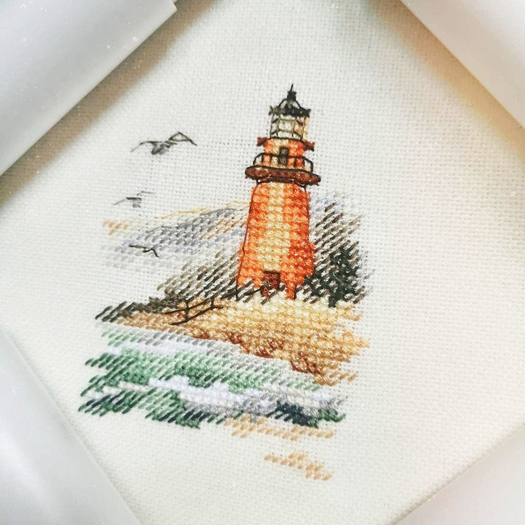 Kit Ricamo Punto Croce Distrifil - Tela 30x40cm, Modello Faro 22x33cm, Filo Cotone - Foto 7