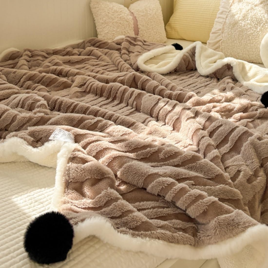 Soft Thick Throw Blanket, Coral Fleece Blankets for Bed Couch Double, Twin Size, for Audlts, Pet, Travel, Office(Brown B,3.2'x4.9')