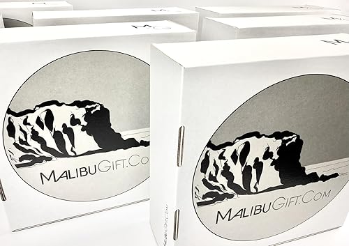 Miniatura 5 de 1 libra de chocolate negro gourmet de heno de coco tostado. El chocolate negro gourmet grueso y rico rodea coco tostado apilado alto