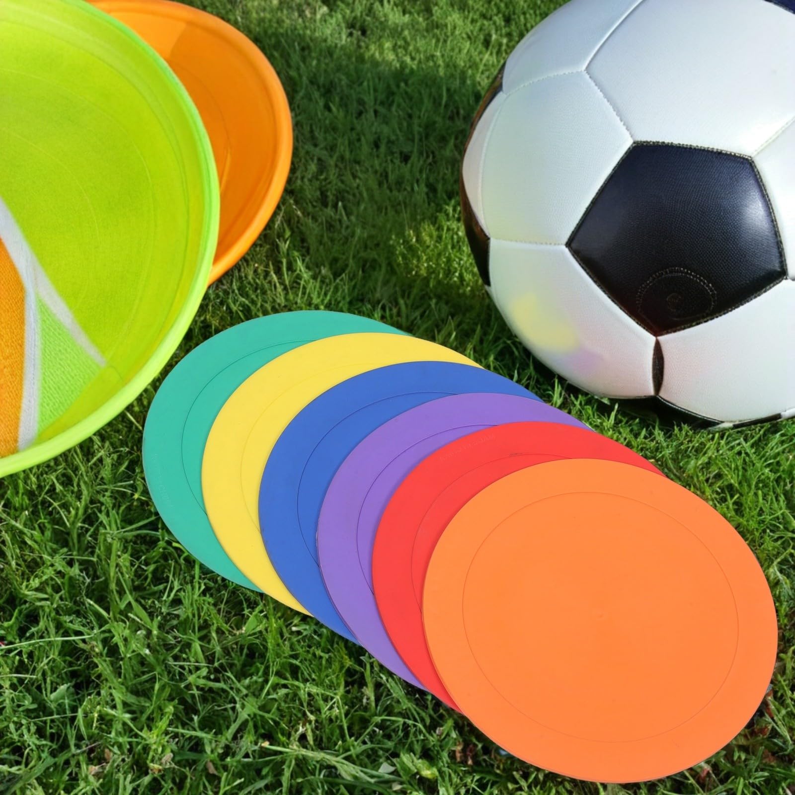 6 Piezas Discos de Entrenamiento de Fútbol de TPE Ligeros y Planos para Práctica Deportiva Alta Visibilidad, Ideales para Equipos y Entrenadores
