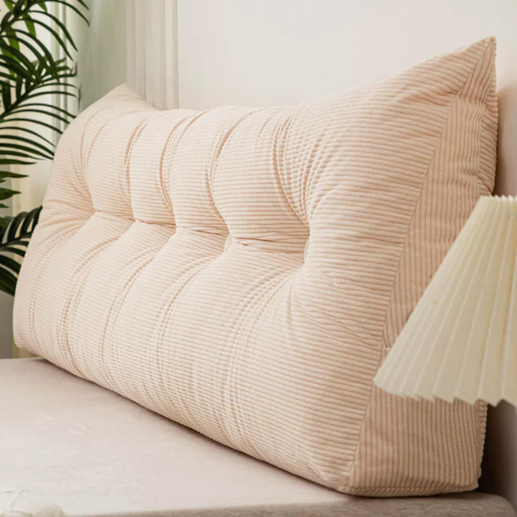 Hruile Wedge Headboard Pillow, Triangular Reading Pillows with Side Pockets, Soft Daybed Positioning Bolster, Ergonomic Backrest Support Cushion for Bed, Sofa, Chair (60x40x12cm,Beige)
