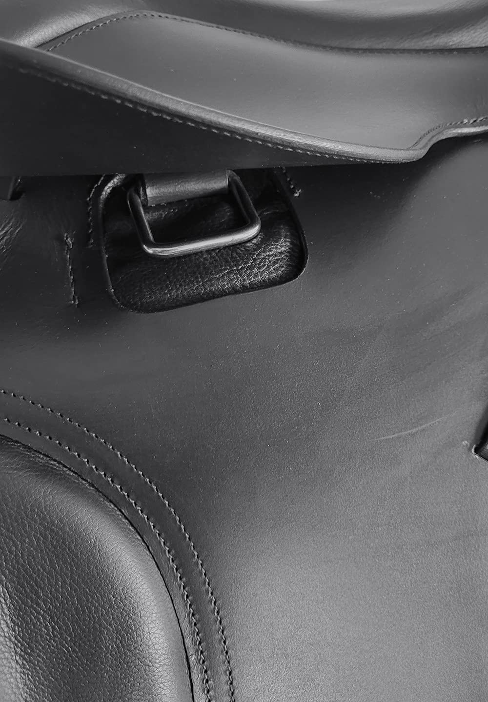 A&M Reitsport Baumloser VSD Sattel Boston aus Büffelleder Schwarz, Größe:16 Zoll
