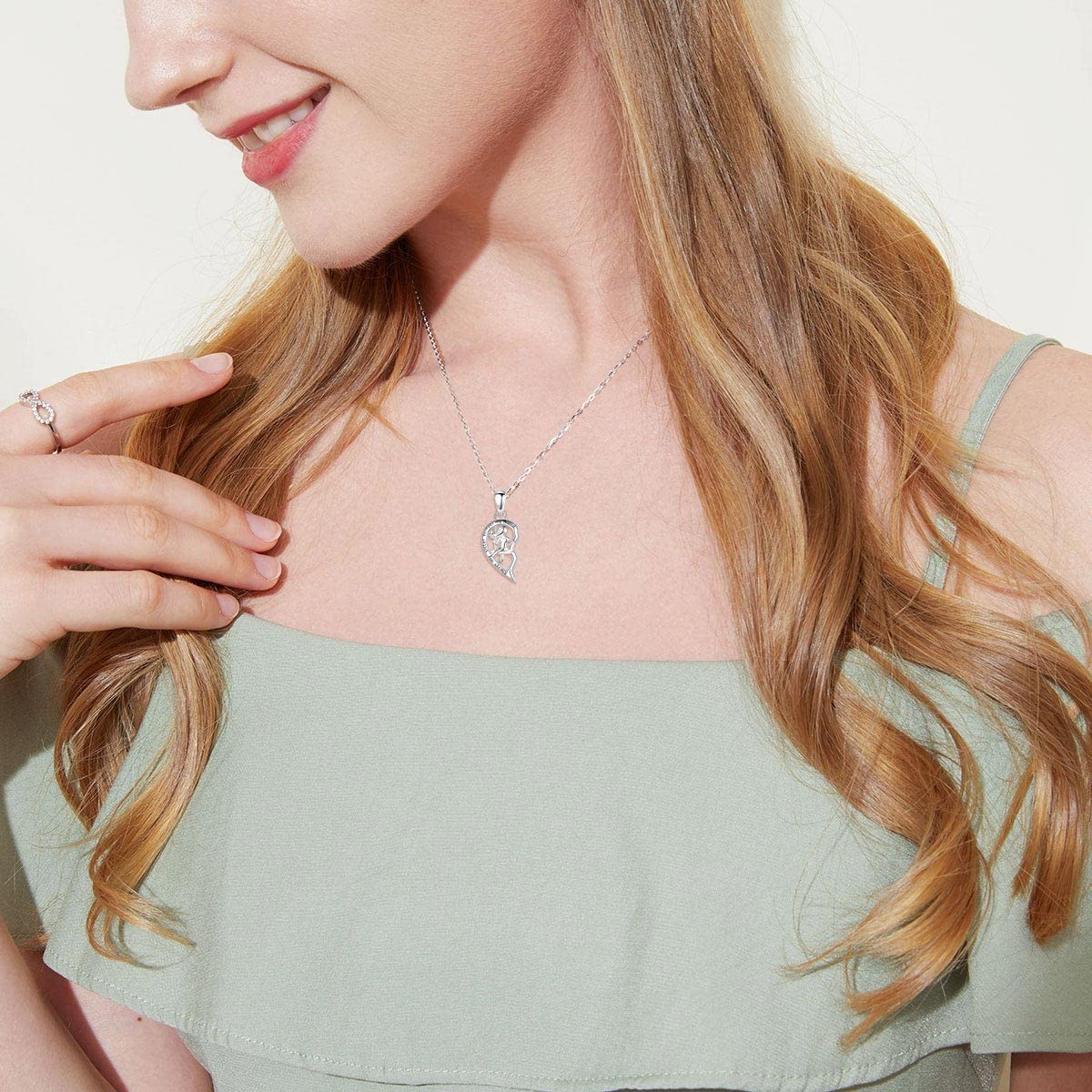 AEONSLOVE Collana Sorella in Argento Sterling 925 Ciondolo Migliori Amiche per 2 Gioielli Regalo Compleanno Anniversario per Amicizia Sorella, Catena da 45,7 CM