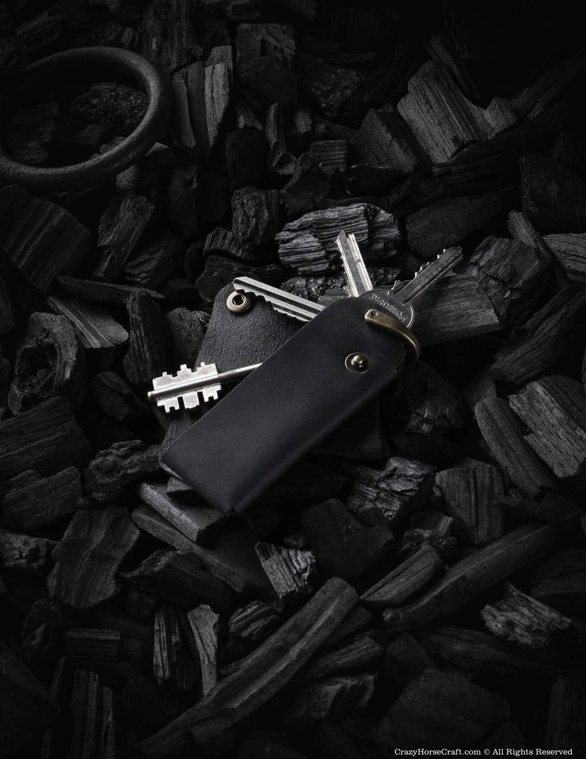 Minimalist Leather Key Organiser, Holder, Carbon Black, Genuine Italian Veg-Tanned Crazy Horse Leather Key Case, Keychain, Key Fob, Keyring, Vintage Purse, Unique Perfect Gift, Crazy Horse Craft