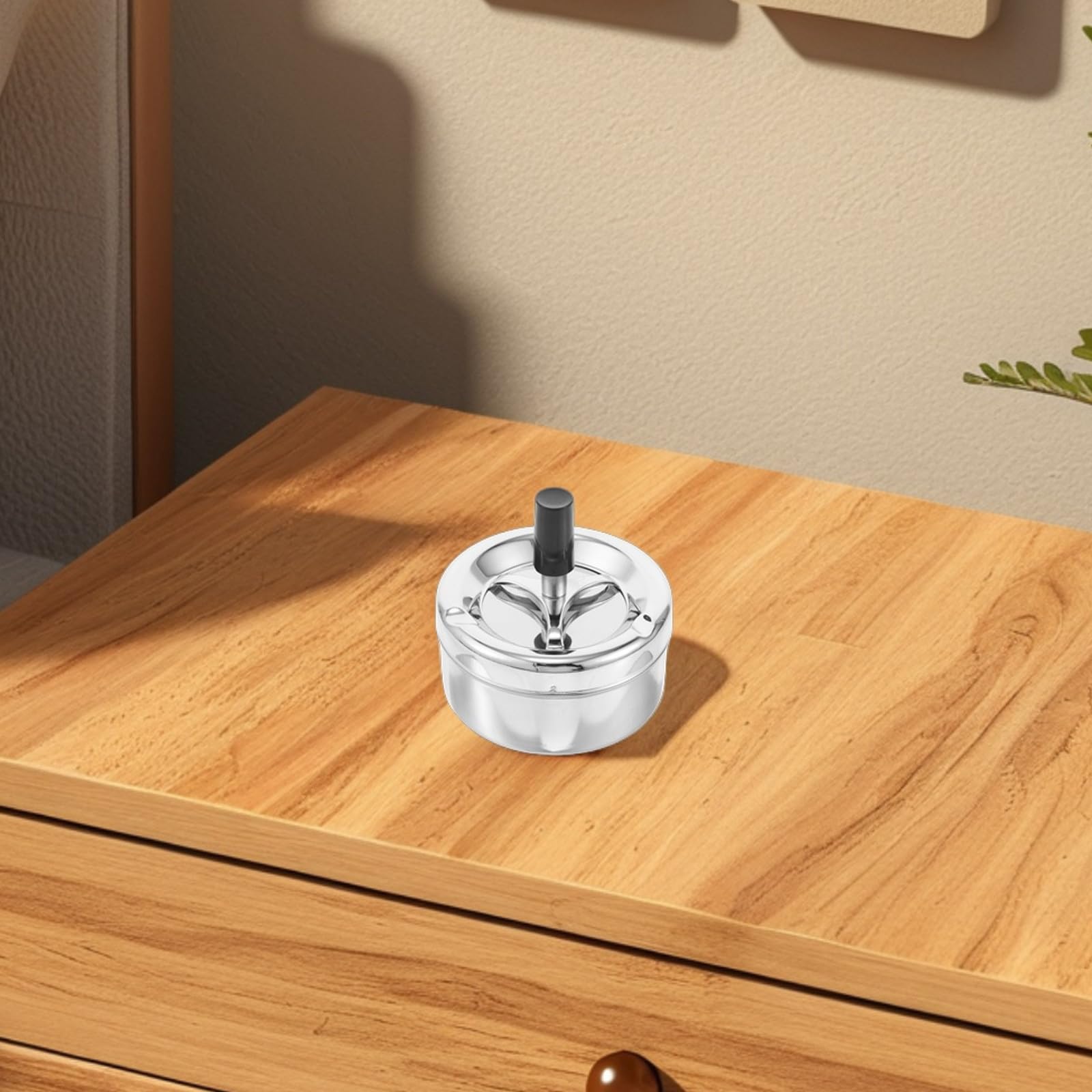 Runder Rauchfreier mit Deckel Drehbarer Aschenbecher aus Eisen Automatische Zigarettenauslöschung und Stilvolles Design Desktop Aschenbecher für Innenbereich