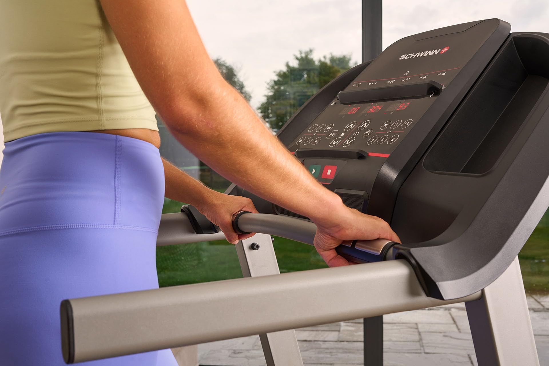 Schwinn Laufband Serie – elektrisch klappbar mit Bluetooth FTMS, kompatibel mit JRNY, Zwift & Kinomap – bis zu 18 km/h, SoftDrop, leise für Zuhause