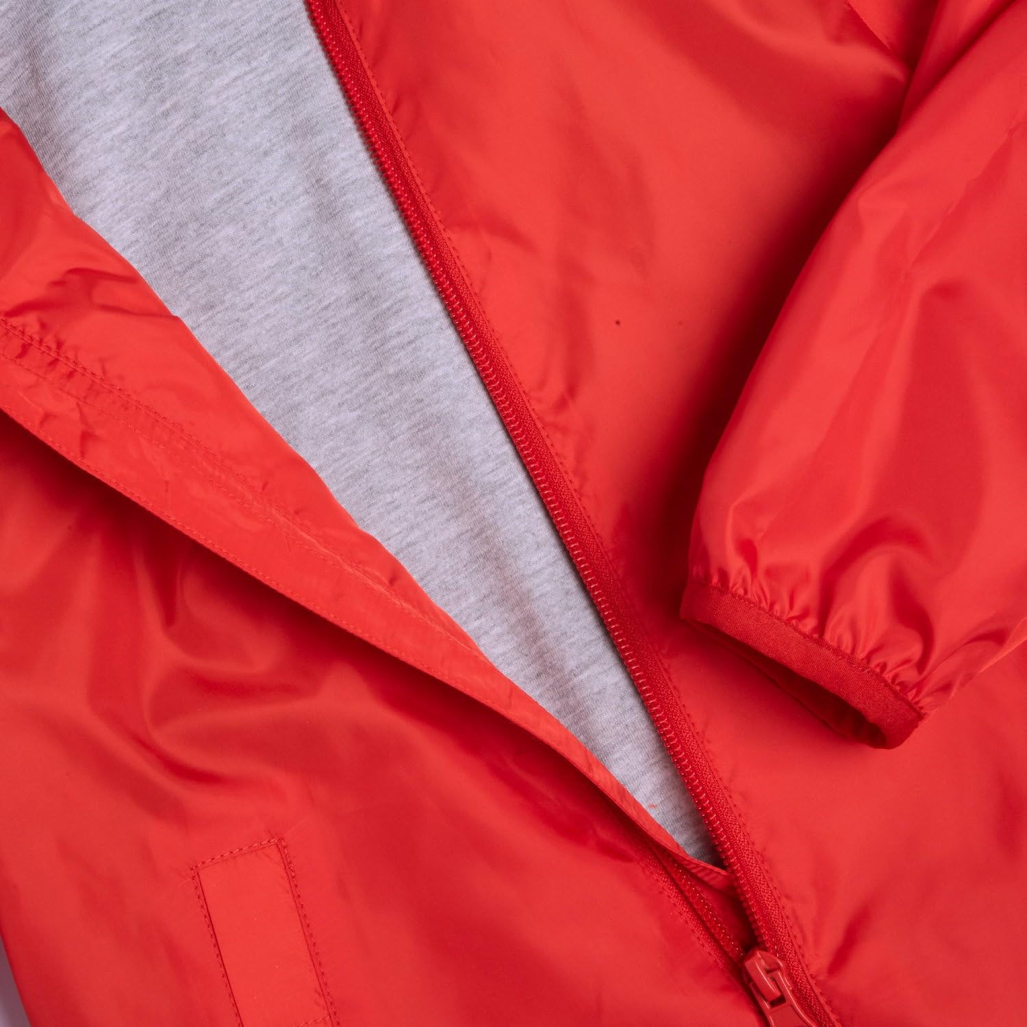 Chicco, Giubbotto Bambino con Cappuccio e Pratica Chiusura a Zip, con Fantasie Moderne e alla Moda, Lavabile in Lavatrice, Abbigliamento Bambino e Ragazzo, Designed in Italy