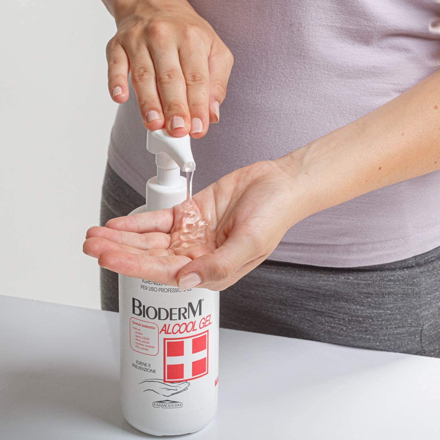 Bioderm Alcool Gel Igienizzante Mani 500 ml - Soluzione Alcolica con Aloe Vera