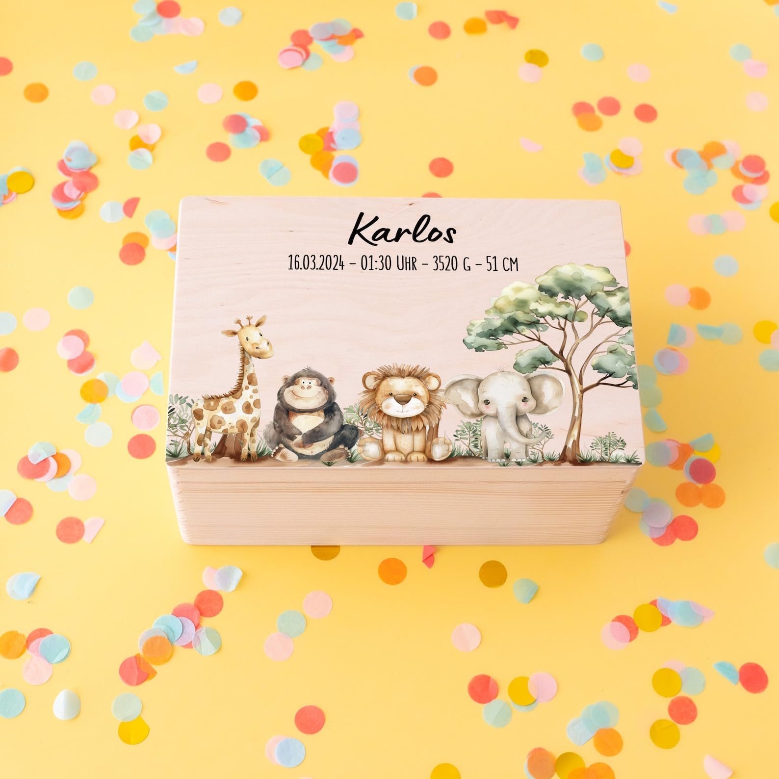 Bärenfreunde - Personalisierte Erinnerungsbox Baby mit Spezial-Druck - Individuelle Baby Erinnerungsbox - Erinnerungskiste aus Holz - Geschenk zur Geburt (S | Klappdeckel,Safari Tiere)