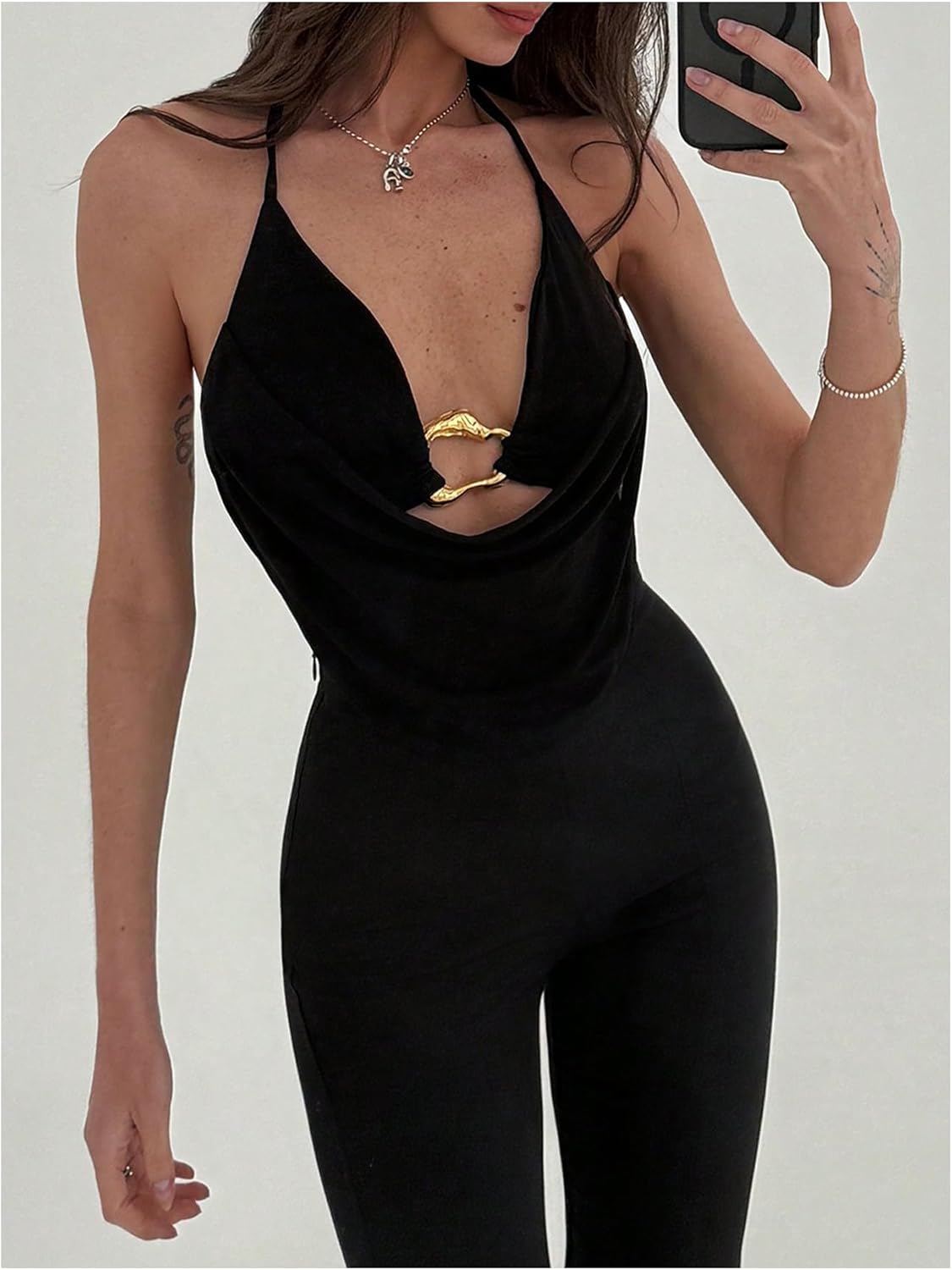 Verdusa Women's Sexy Halter Going Out Tops Trendy Concert Festival Outfits Open Back Crop Top Clubwear Y2K Clothes - Image 3