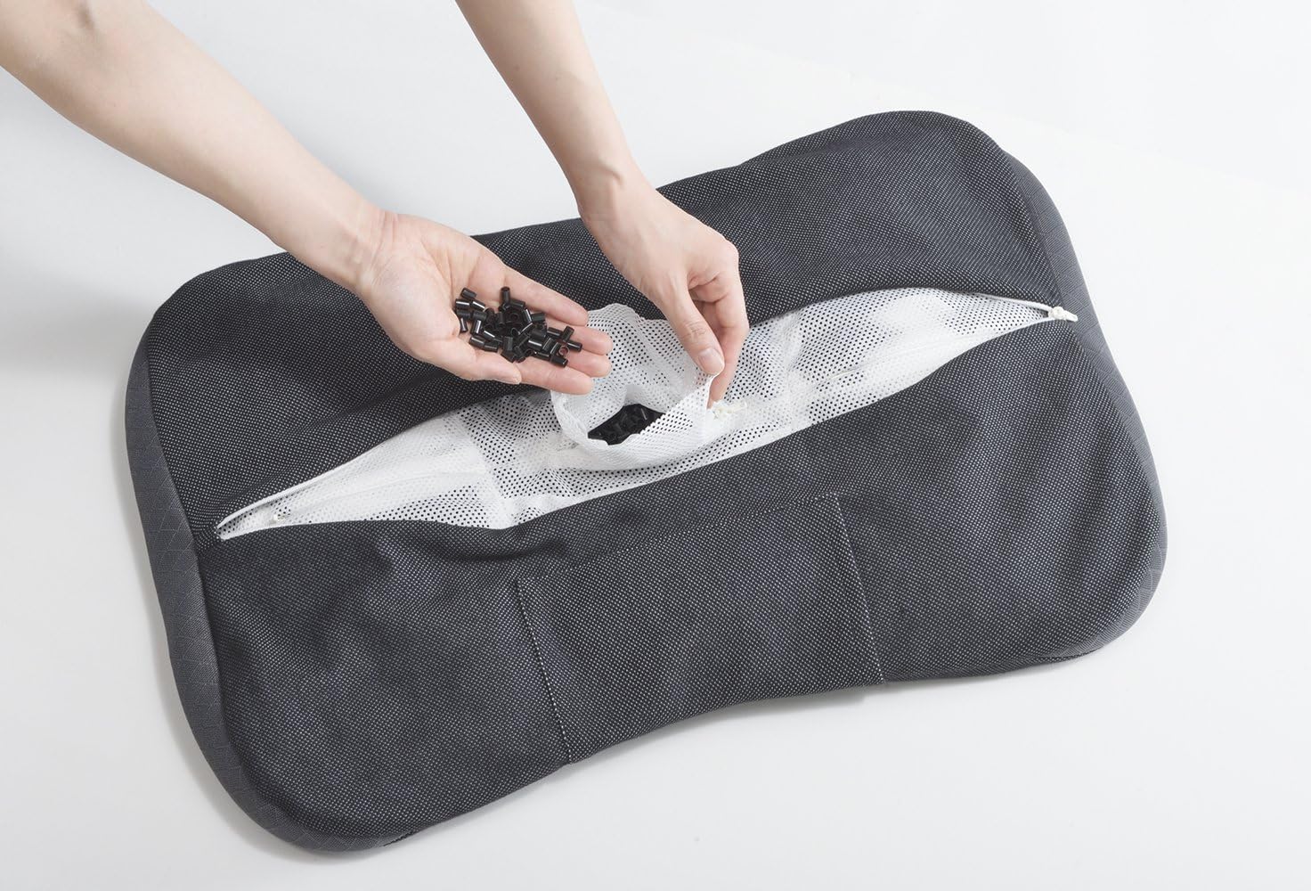 「アマデウス」ぐっすりMEN’Sまくら Amazon｜nisikawa ぐっすりMEN'S枕 58×40cm ブラック DT4604｜枕