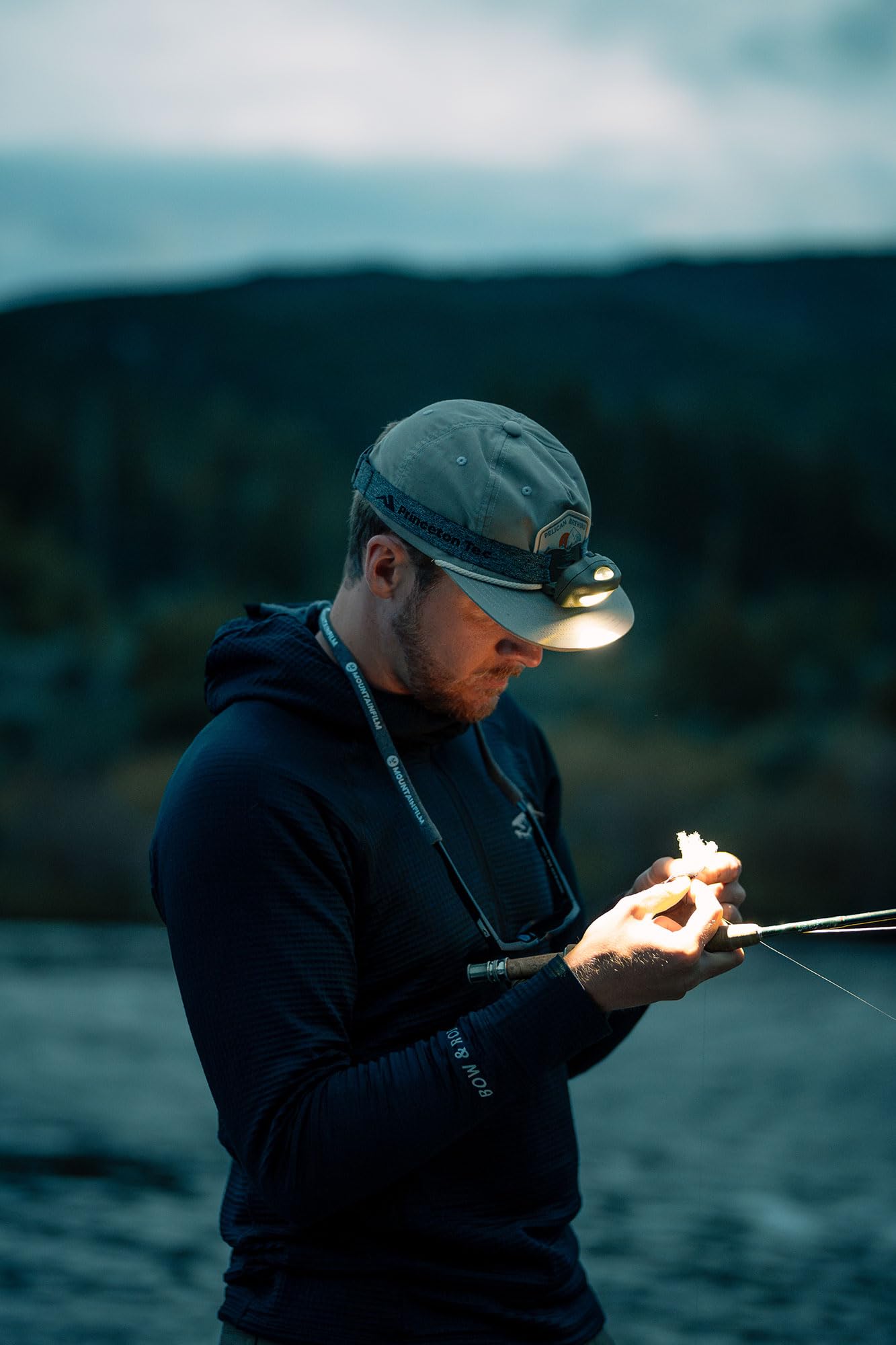 Amazon.co.jp: Princeton Tec Vizz LEDヘッドランプ(ブラック