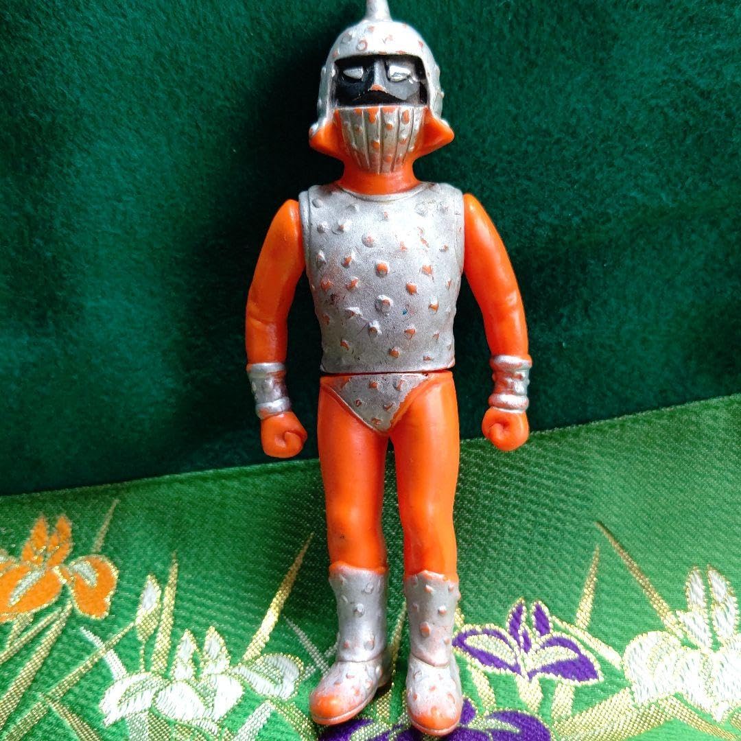 タカトク☆アイアンキング☆デビルタイガー☆1970年代の希少ソフビフィギュア☆ Amazon.co.jp: レア アイアンキング デビルタイガーソフビ人形 : おもちゃ