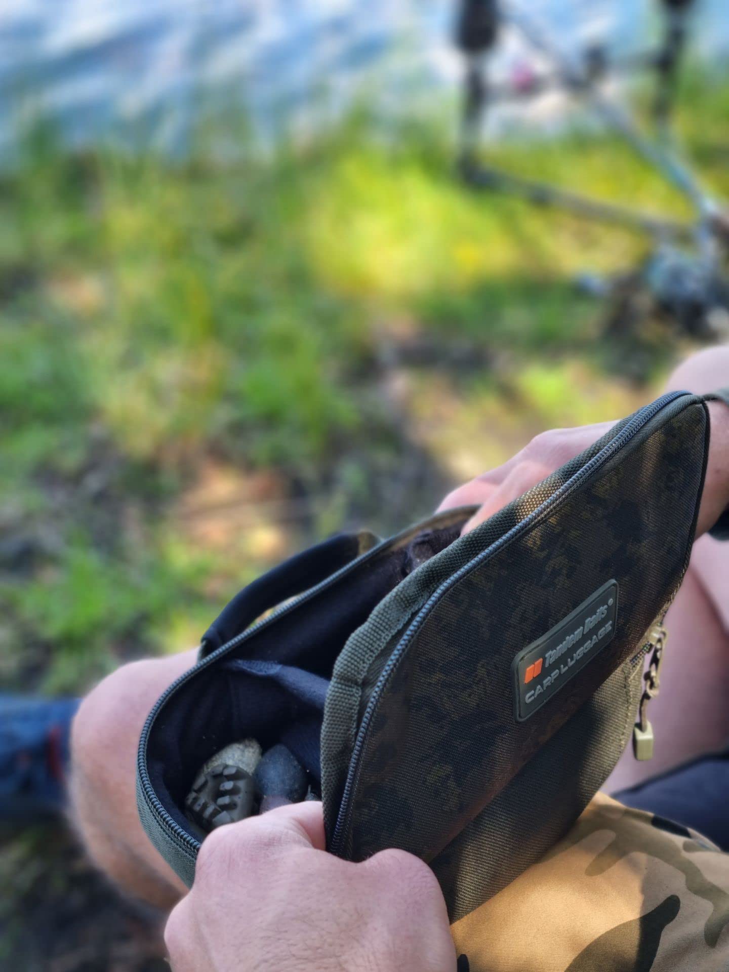 Tandem Baits Phantom Angeltasche Bleitasche wasserdichte Tasche Karpfentasche Angelzubehör Karpfenzubehör-Angelkoffer Wasserfester Organizator Tragetasche Transporttasche