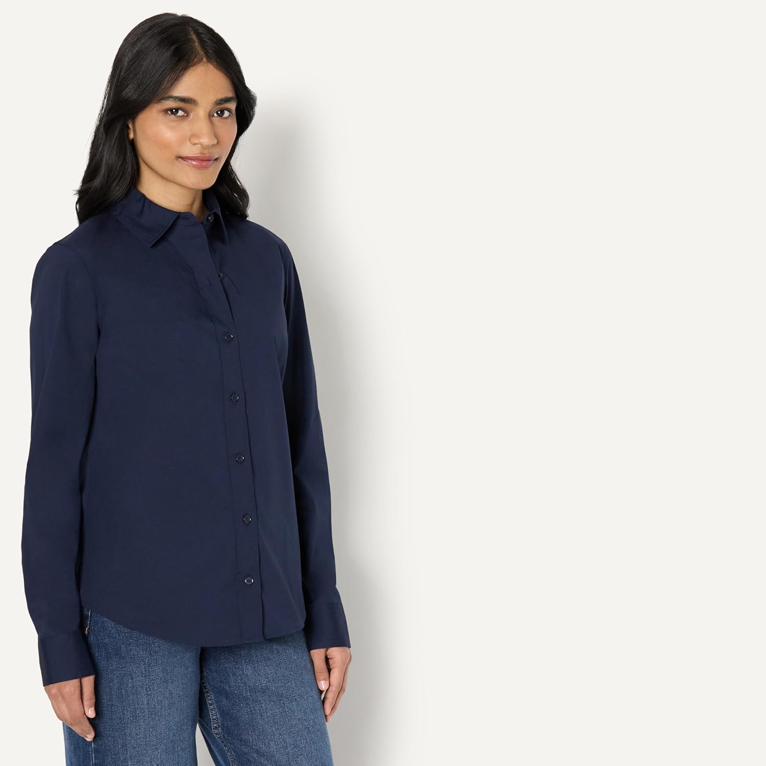 Amazon Essentials Women's Regular-Fit Stretch Poplin Button-Up Dress Shirt - Image 2