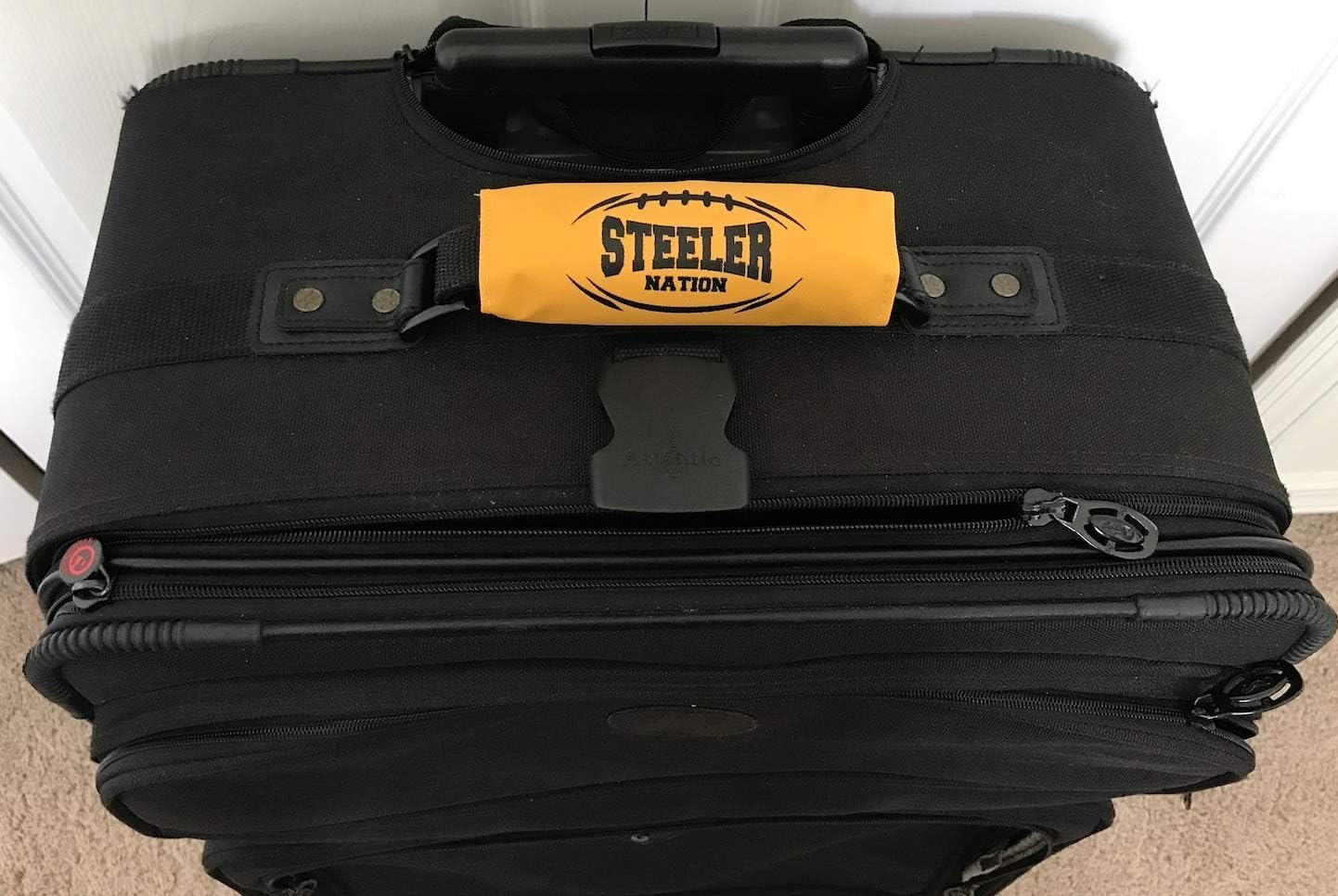Luggage Spotter Steelers Fun Football Slogan 'Steeler Nation' Imprint on Handle Wraps with Inside I.D. Pocket - 2PK : Clothing, Shoes & Jewelry