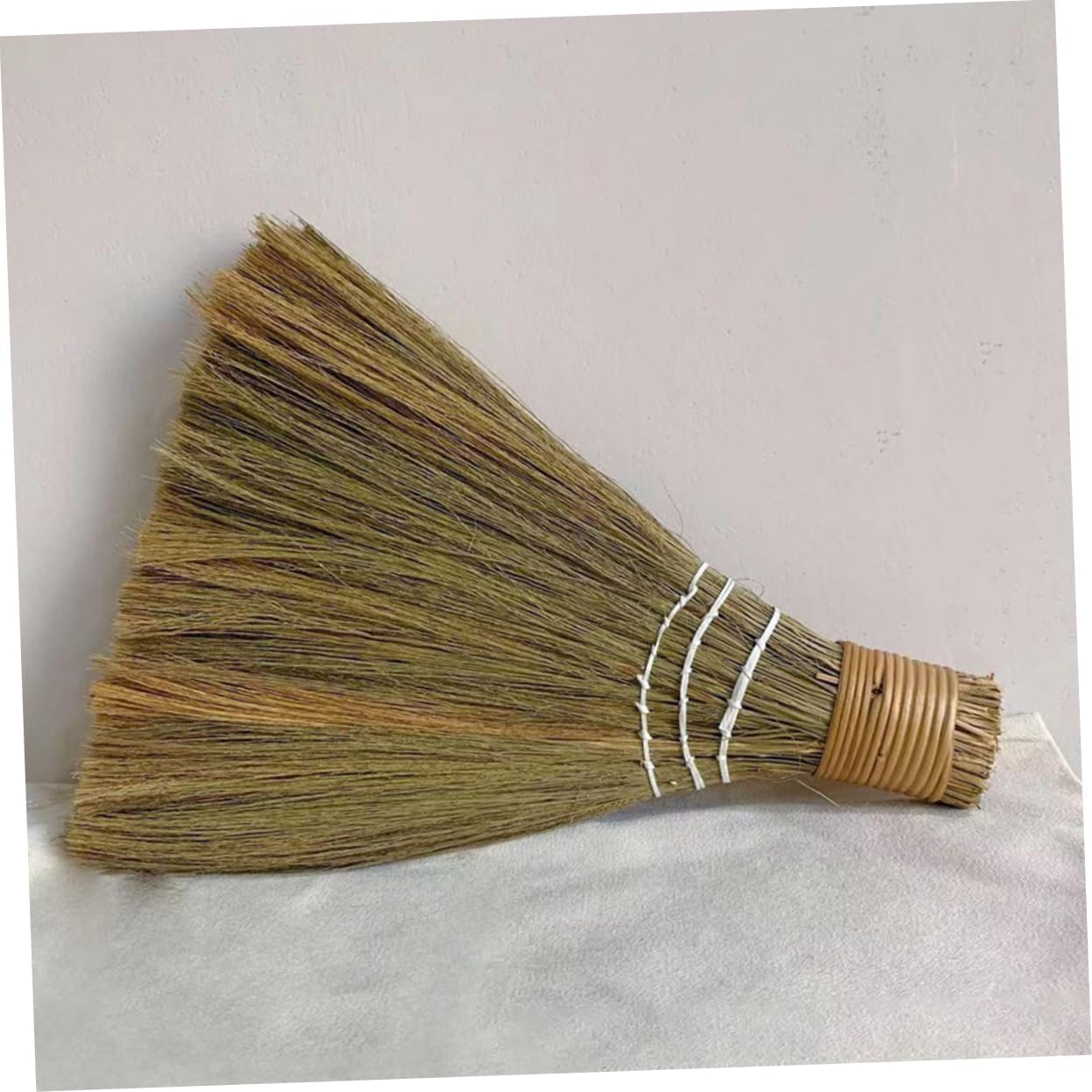 GLEAVI 2pcs Hand Woven Broom Whisk Broom for Home Office Cleaning Portable Multi Functional Dust Sweeper Natural Material Design for Everyday Use