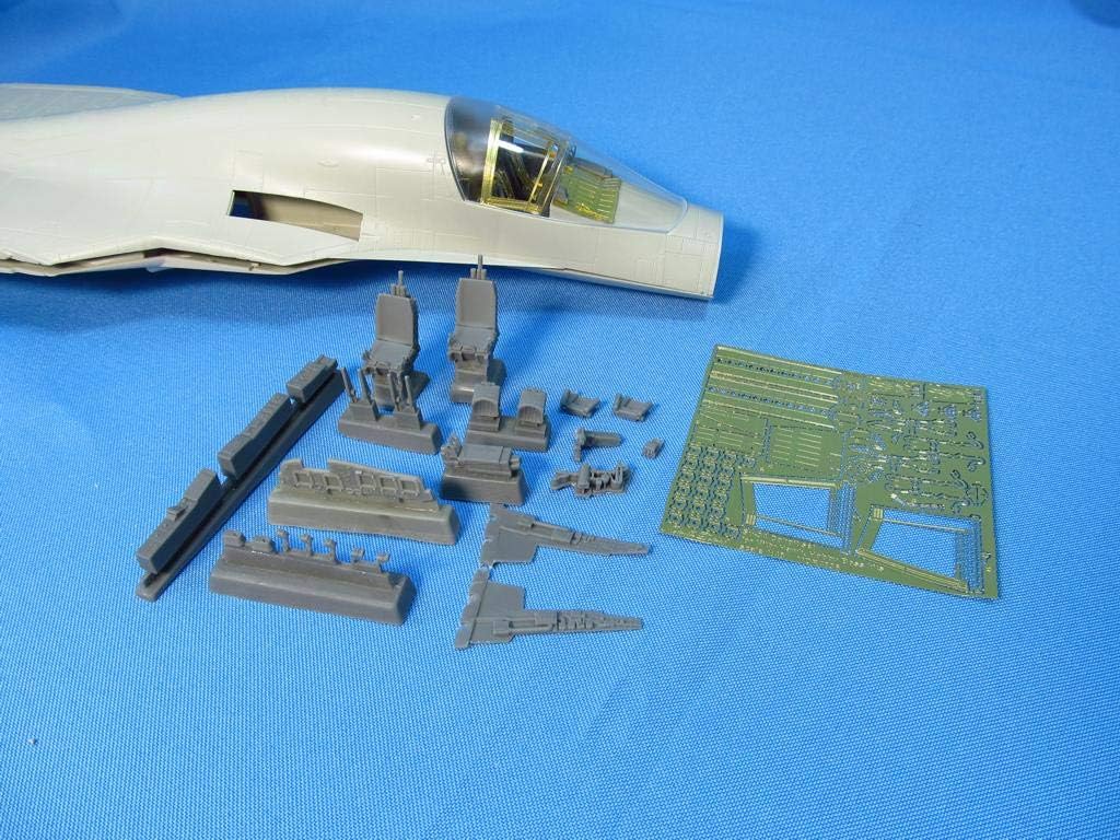 Su-34 Cockpit Set 1/72 MDR7235
