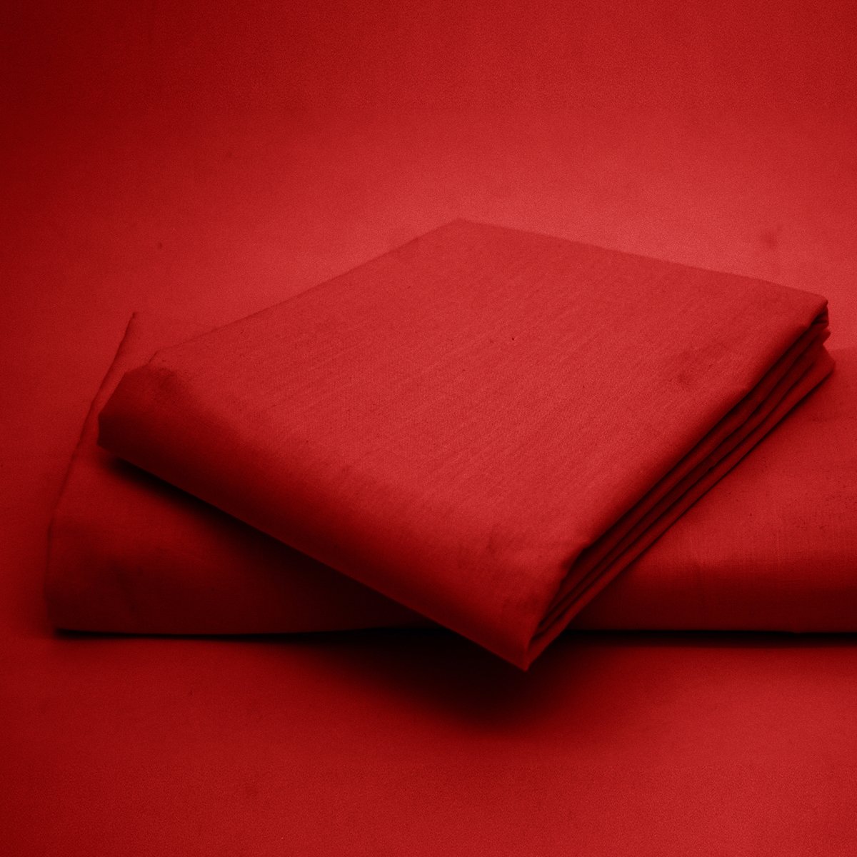 Artistic Fashionista Limited EASYCARE Non-Iron Plain Dyed POLYCOTTON HOUSEWIFE PILLOWCASES PAIR (Red)