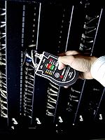 Vista 4 de Triplett CTX200 Tester LAN CAT de bolsillo para cables RJ45, CAT 5/6 y coaxiales con resultados instantáneos de paso/fallo