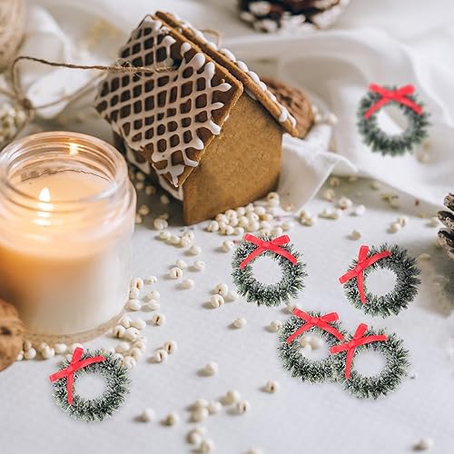 Miniatura 9 de FOMIYES 20 mini coronas de Navidad, pequeñas coronas verdes con lazos rojos, adornos colgantes para árbol de Navidad, boda, chimenea, manto, puerta