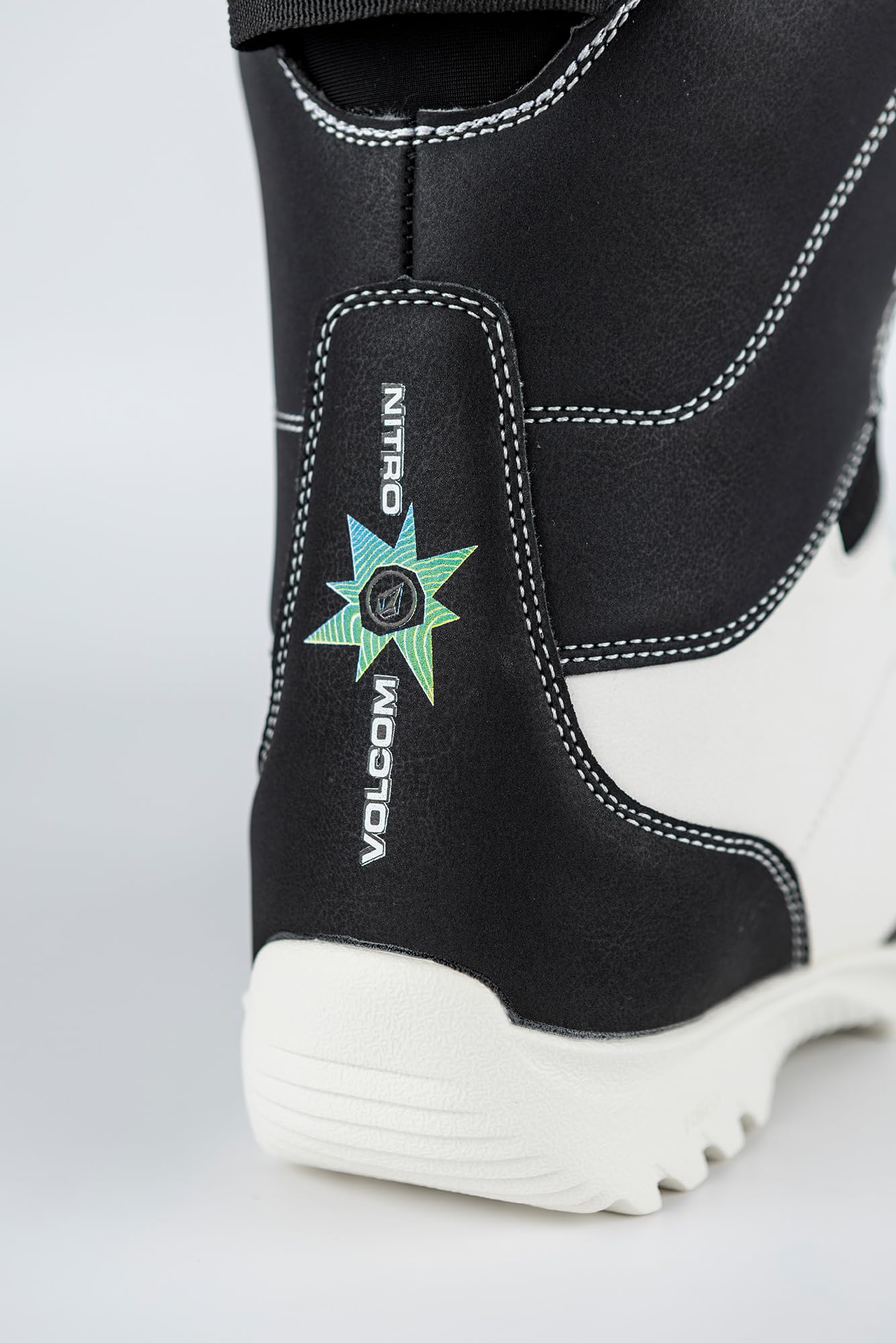 Nitro Droid Boa Bottes de Snowboard Jeunesse Unisexe, X Volcom, 23
