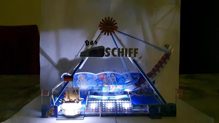 Bateau à Bascule Fun-Schiff – Faller – Maquette Lumineuse Avec Moteur – 252 Pièces – Dès 14 Ans