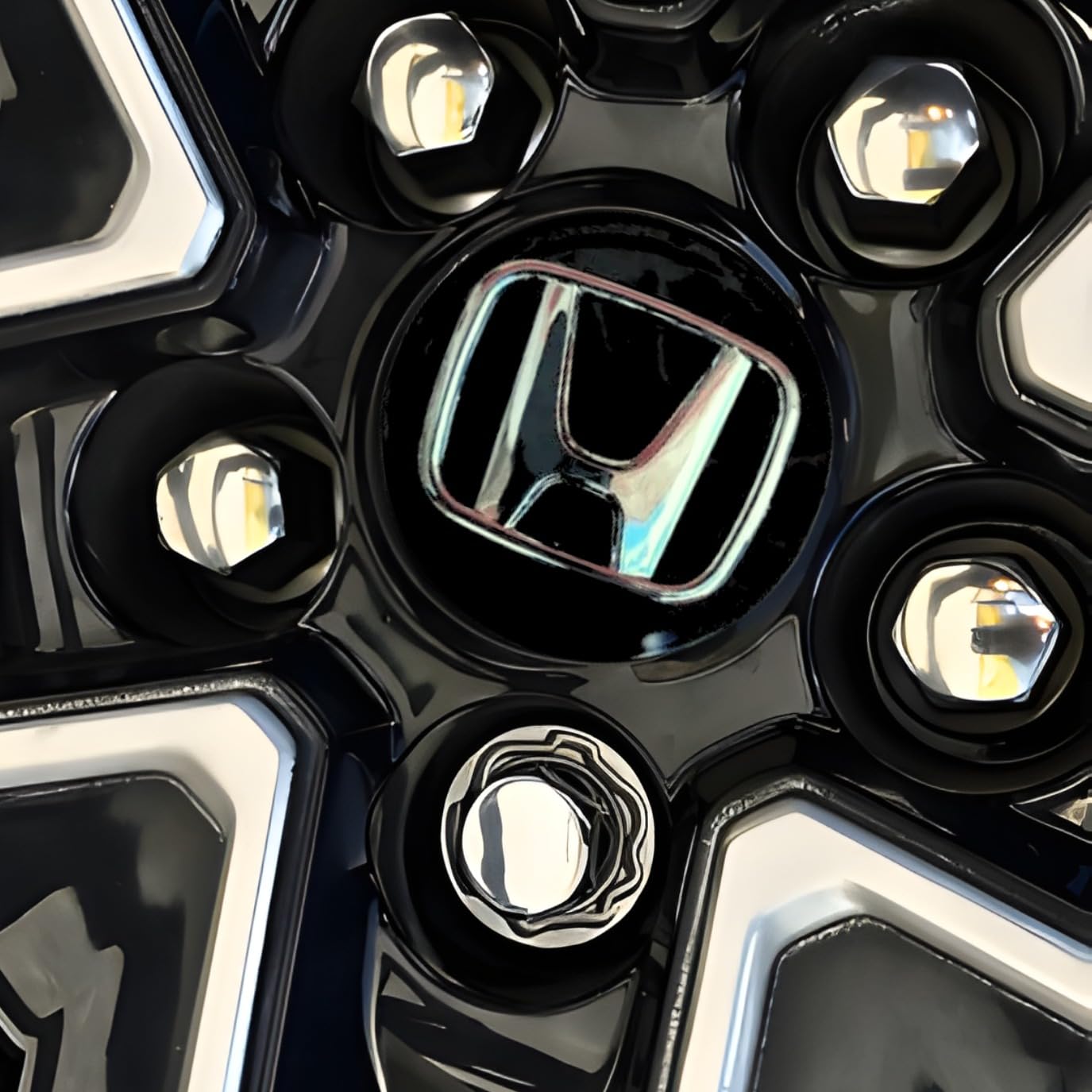 Farad GalaxyLock AC1C/M Chromed Lug nut Wheel-Locks Kit Suitable for Honda Hrv (M12 X 1.5 Thread Size) - Set of 4 Lug Nuts + 1 Key