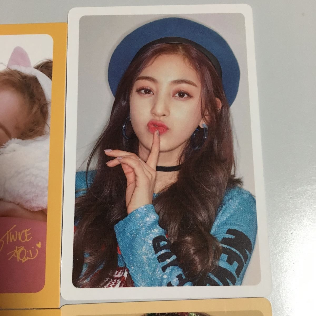 Amazon.co.jp: TWICE What is Love? アルバム 封入特典 カード4 ジヒョ