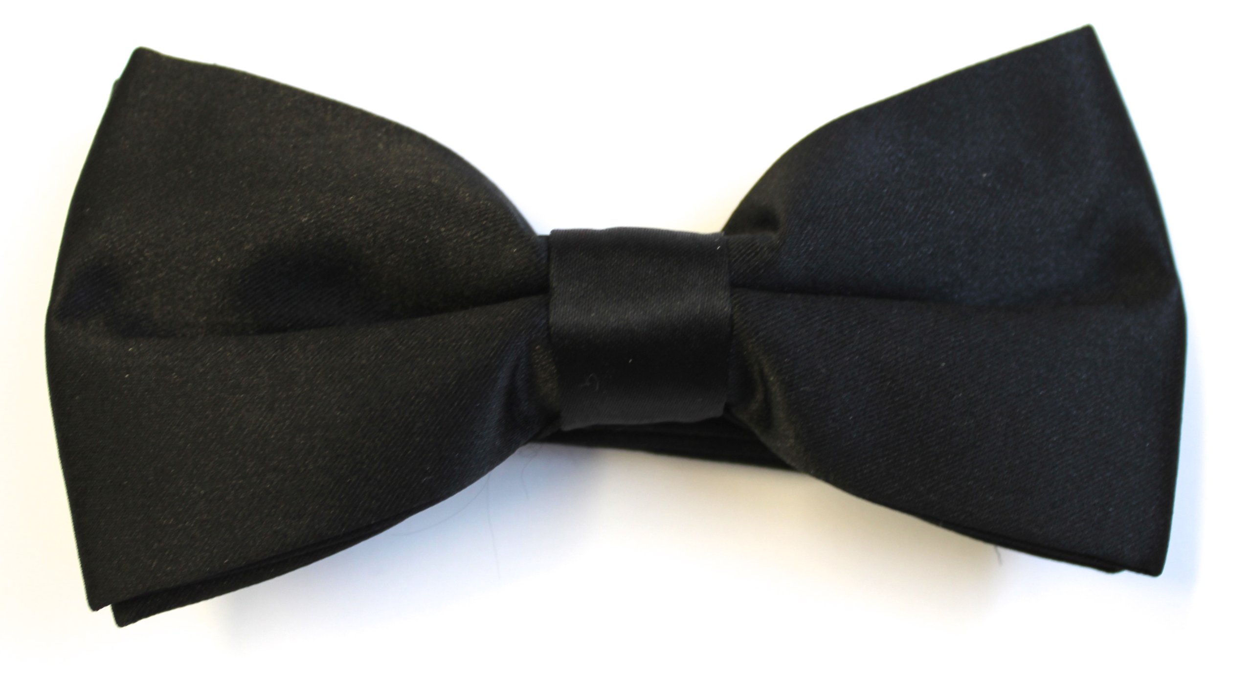 Kilts Wi Hae Black Bow Tie - Pre Tied