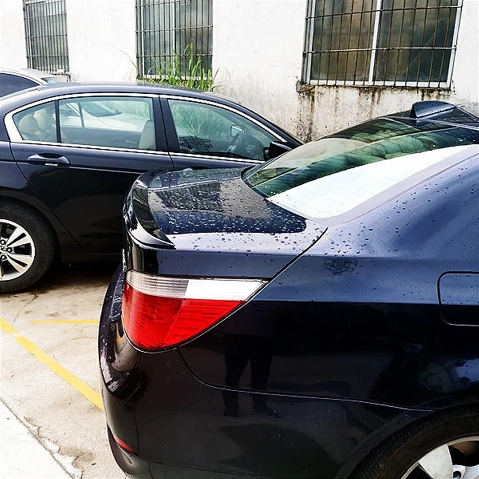 Dla B&MW Seria 5 E60 M5 520i 523i 525i 528i 2004-2010 Skrzydło Na Klapie Lotka Tylny Spoiler Bagażnika Dekoracyjny Dodatek Samochodowy Spojler Tylny Trunk Wing(Glossy Black)