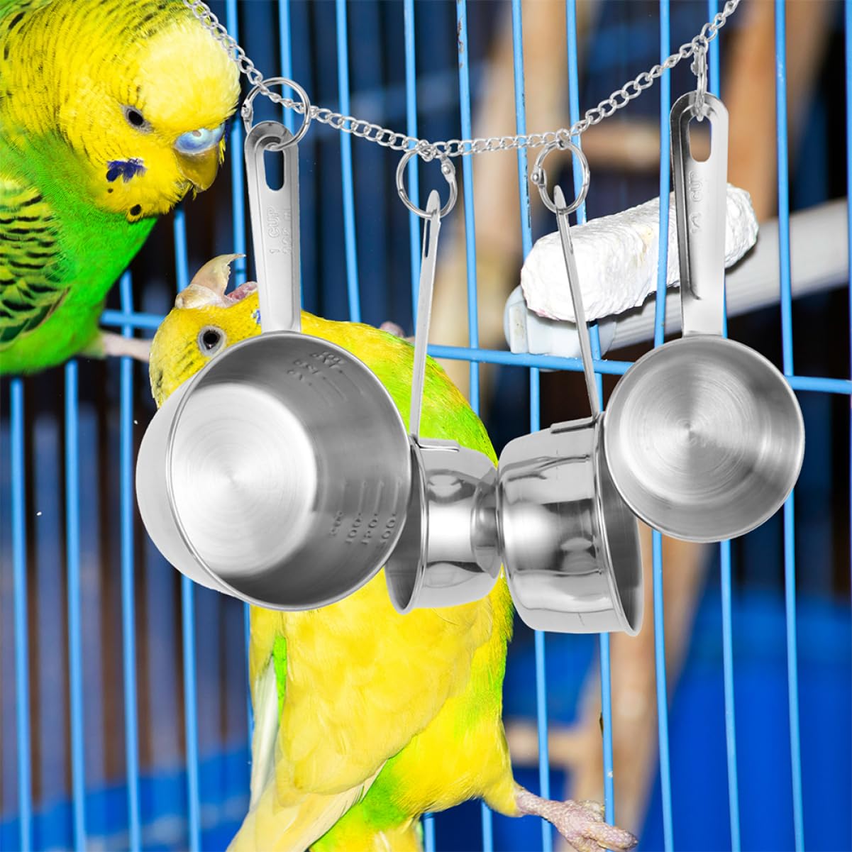 Happyyami 2 Stück Vogelspielzeug für Papageien Kauspielzeug mit Hängendem Design Sicheres und Leichtes Material für Vögel Aktivität und Spielspaß