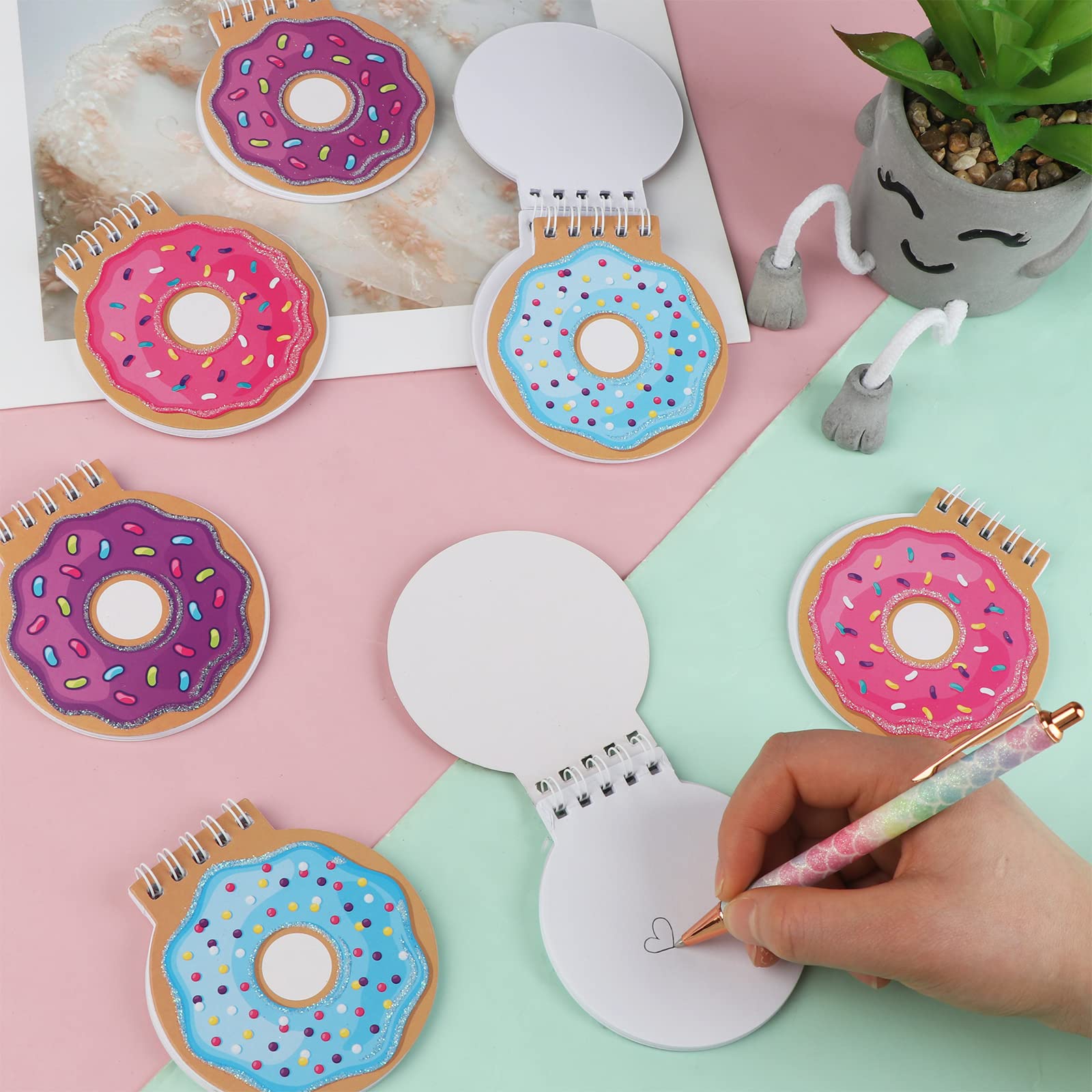 Mini-Spiralnotizbuch, niedliches Donut-Notizbuch, Geburtstags-Notizblock, Kawaii-Donut-Notizblock, Notizbücher für Kinder, Partygeschenke, Geschenktütenfüller, 8,5 x 9,5 cm, 24 Stück