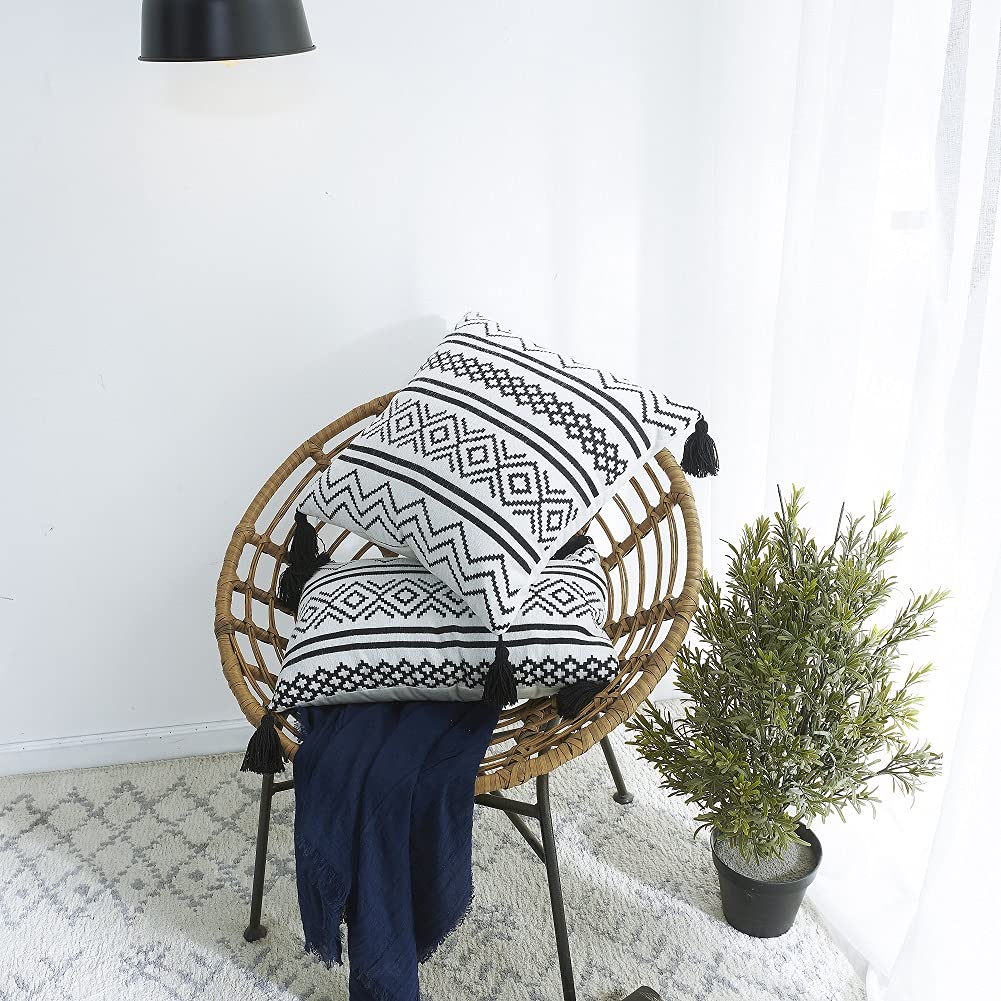 Set Di 2 Federe Cuscino Boho In Ciniglia Marocco - Con Nappe, Motivo Geometrico Bianco E Nero, 30x50 Cm