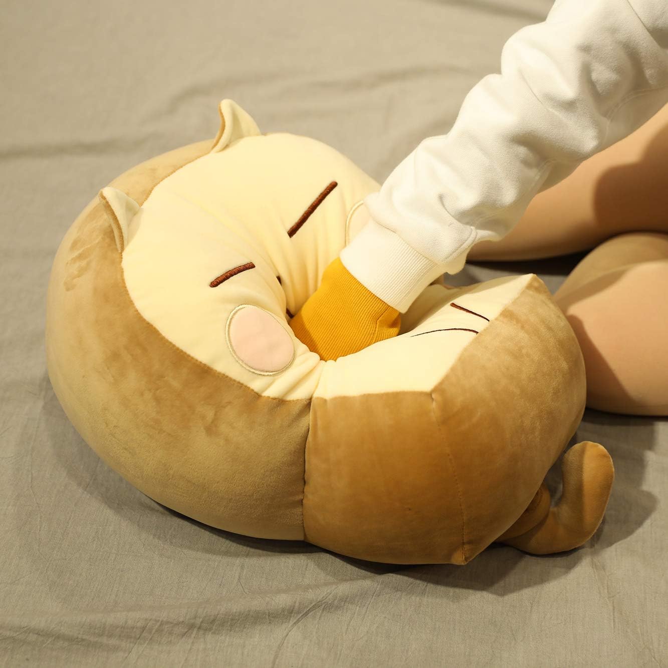 Plush Cat Doll Pillow Stuffed Chubby Cat Cute Fluffy Soft Plush Bread Toast Cat Cushion Animal Pillow for Kids (Brown Pink, 17.7 inch)