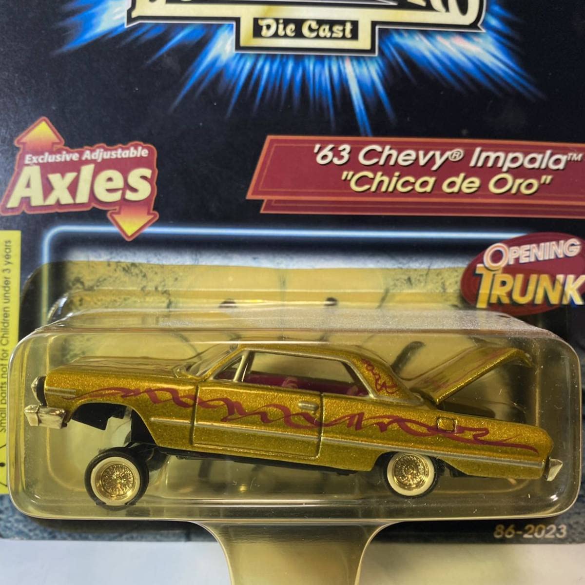 Amazon.co.jp: Revell 1/64 LOWRIDERS DieCast '63 CHEVY IMPARA chica