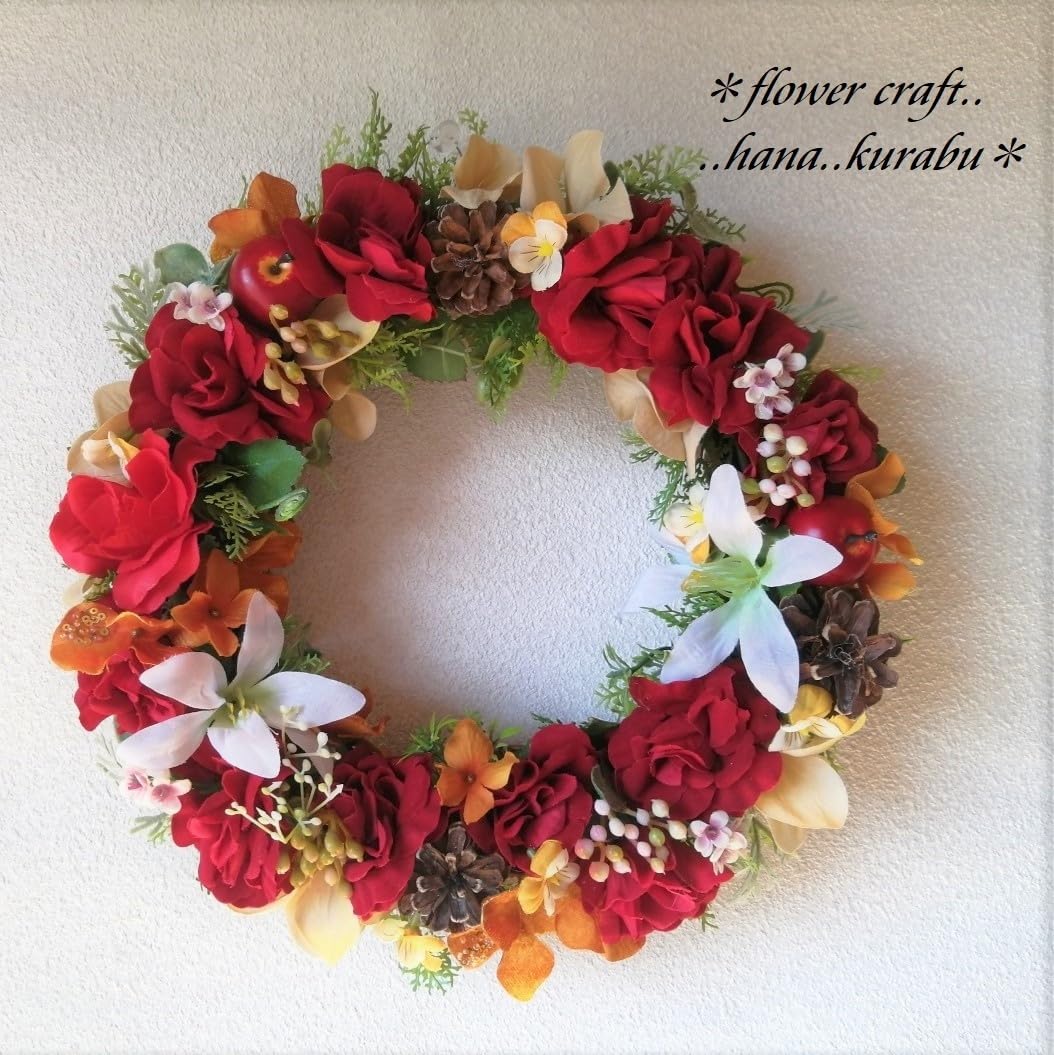 完売❤️グリーンモスとシャリンバイと天然木の実達の華やかXmasリース