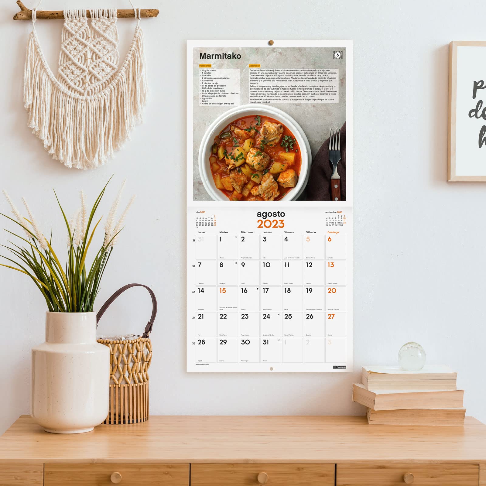 Finocam Wandkalender 2023 30x30cm - International Mit Monatsansicht