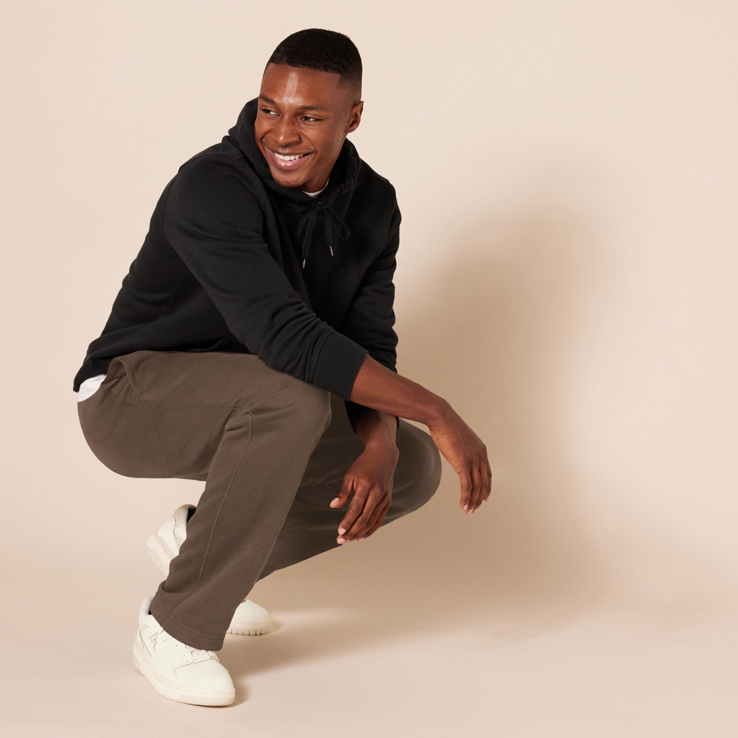 Amazon Essentials Pantaloni Sportivi in Pile con Fondo Aperto (Disponibili in Taglie Extra Forti) Uomo