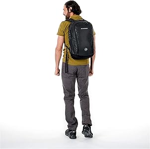 マムート　リュック　バックパック　セオン シャトル SE 22㍑ MAMMUT】セオン シャトル 22 アクティブユーザーにおすすめの