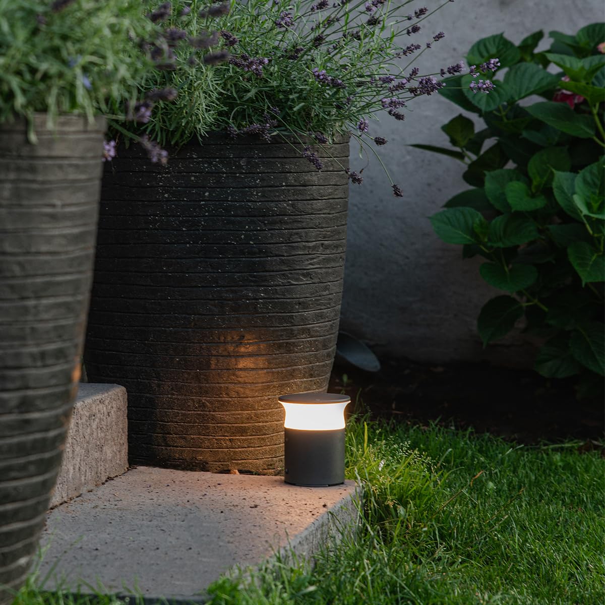 Qazqa - Modern Outdoor Pole I Bollard I Post lamp Dark Gray 12 cm incl. LED - Bar Garden- - Modern | 1 Light - Aluminium Bollard Light - Suitable for