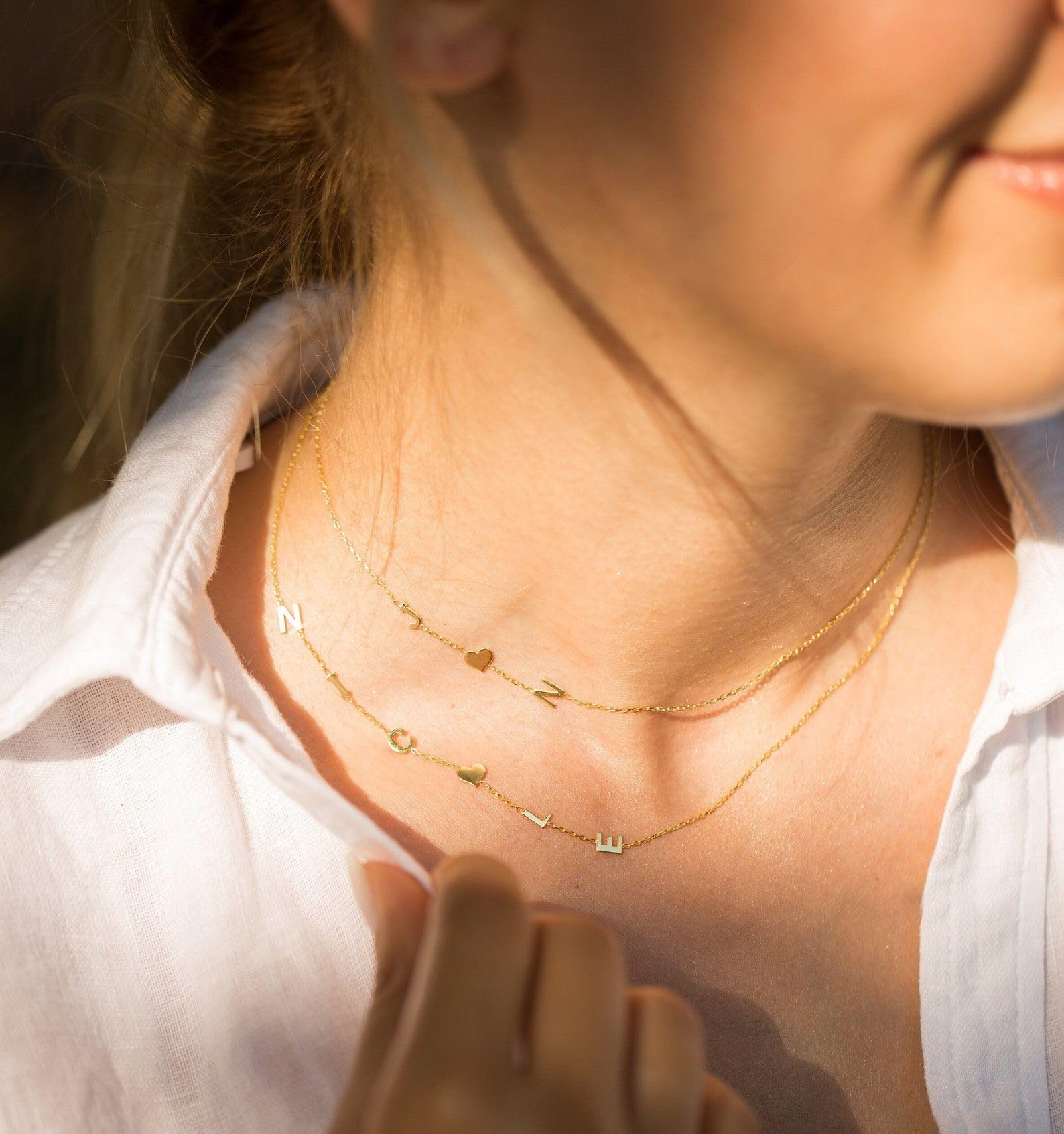 Due collana con iniziale personalizzato laterale lettera collana Festa della Mamma Natale gioiello damigella