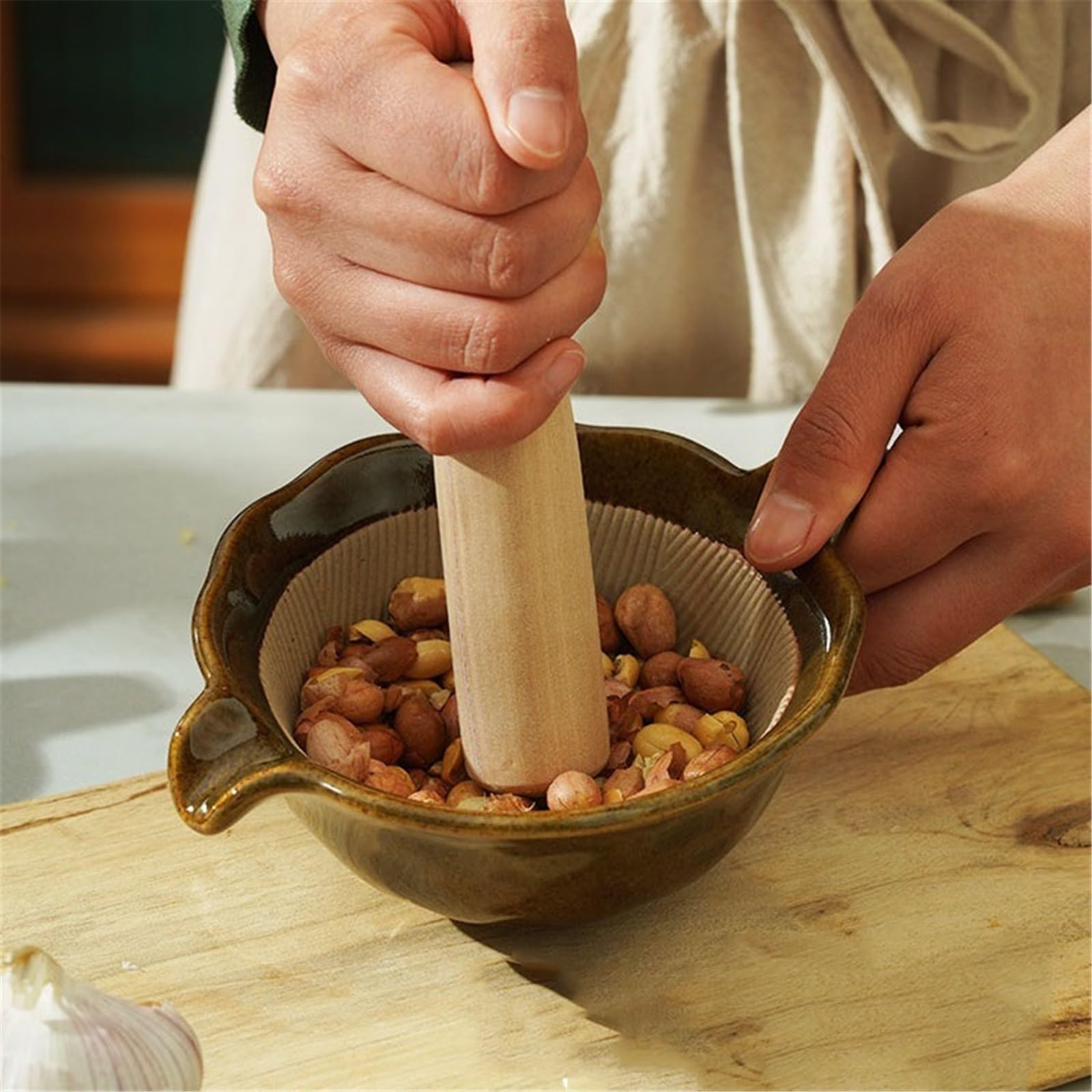 Mortaio e pestello da cucina in ceramica con manico, macinino manuale for aglio