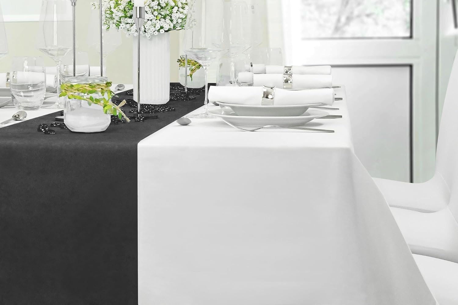 MODERNO Non-Woven Table Runner, in Roll, Black, Modern, Festive Decoration for Outdoor Tables, Party, Birthday, Wedding, 30 cm x 25 m