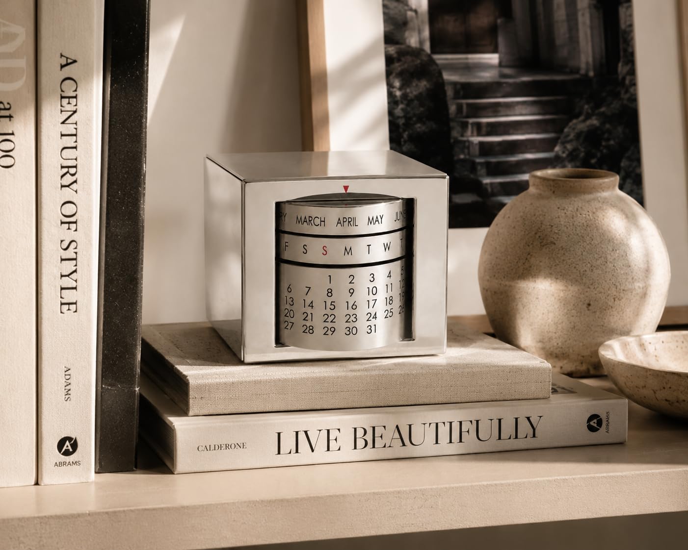 BAG&BONES Calendario perpetuo da tavolo, accessorio da scrivania personalizzato inciso, scultura minimale per la casa, per mensole, console o ufficio, regalo premuroso