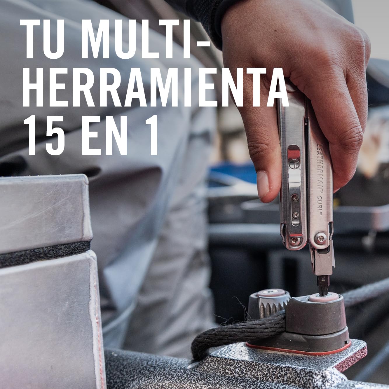 Leatherman Skeletool - Multiherramienta Ligera con 7 Herramientas Esenciales, Acero Inoxidable