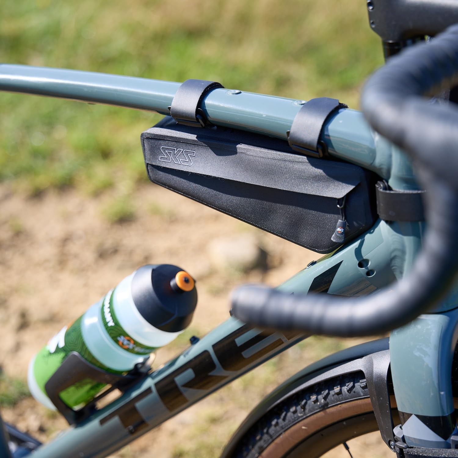 SKS GERMANY Race Frame Bag Sacoche de Cadre de vélo (Sacoche de vélo, Coupe Vent et légère, imperméable, éléments réfléchissants, Maintien sûr, Sac de Cadre ou de Tige de Selle) Noir