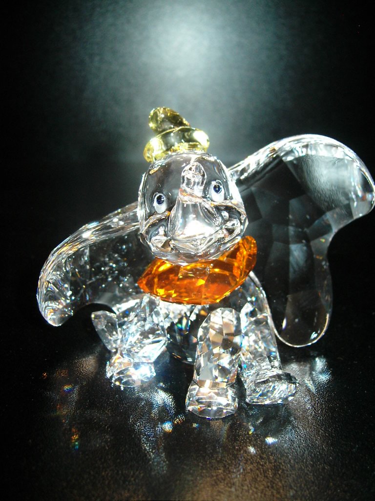 Swarovski 1052873 Dumbo Limited Edition 2011 : Amazon.ca: Home