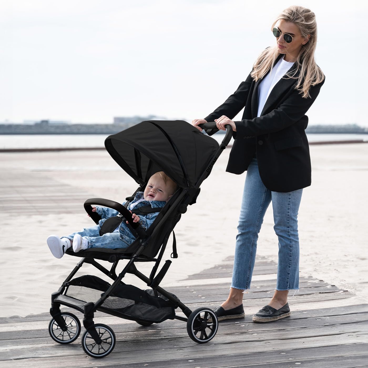 Deryan Lusso Rolo Travel Buggy – per bambini dalla nascita fino a 22 kg con funzione sdraio, ultraleggero 7,5 kg, pieghevole con una sola mano, UPF 50+, cestino fino a 3 kg (torrone)